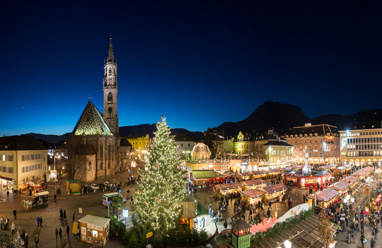 BILDER VErkehrsamt Bozen Piazza Walther_Waltherplatz_SueD