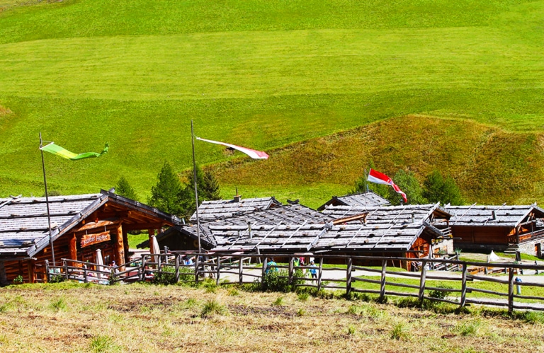 Fanealmdorf Südtirol