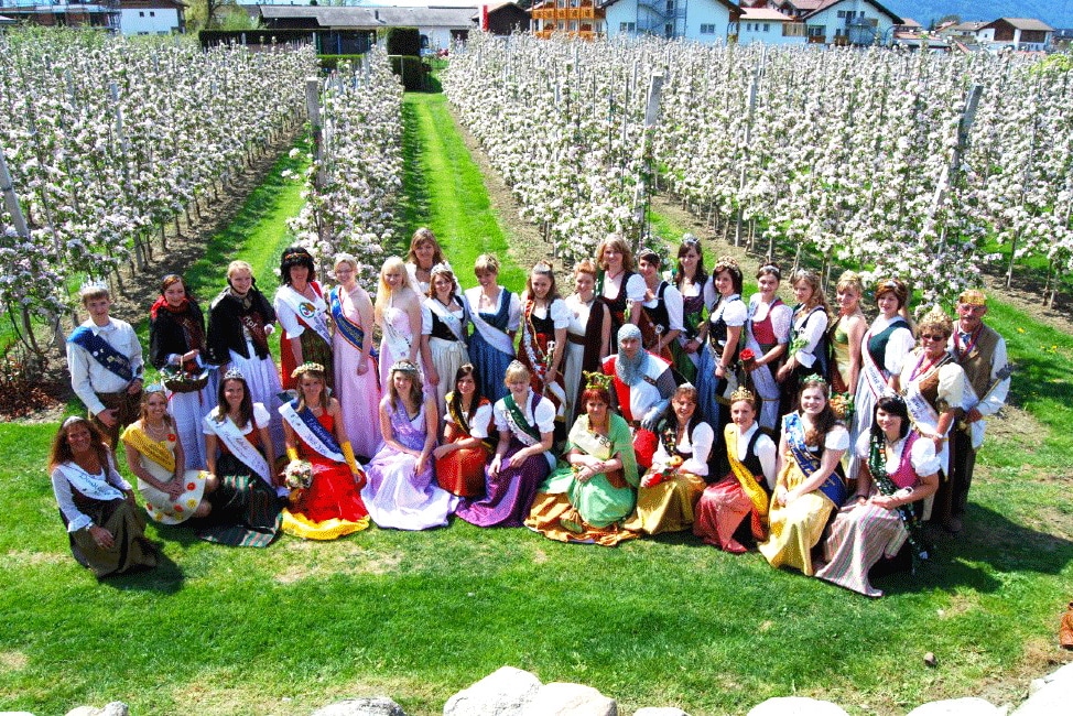 Gruppenfoto Königinnen Natz