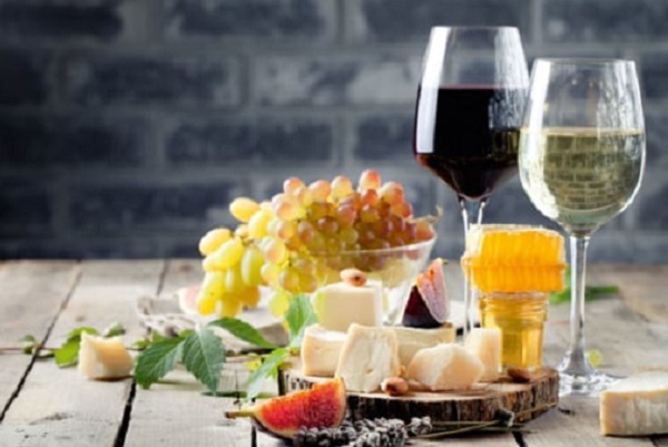 Wein und Käse 600×400