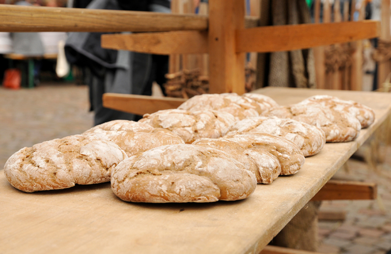 Brot und Strudelmarkt in Brixen