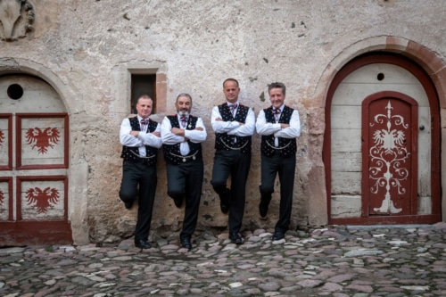 Read more about the article Adventszauber in Südtirol: Festliche Klänge mit dem Männerquartett