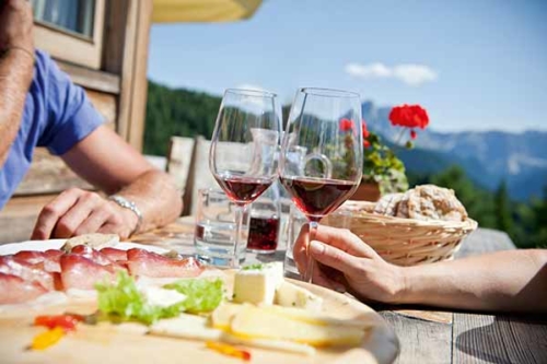 Mehr über den Artikel erfahren Genussreise Südtirol mit Wein & Schokolade